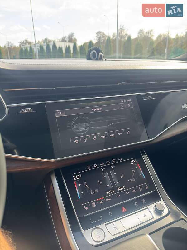 Внедорожник / Кроссовер Audi Q8 2019 в Харькове