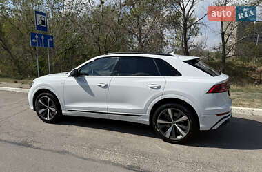 Внедорожник / Кроссовер Audi Q8 2019 в 