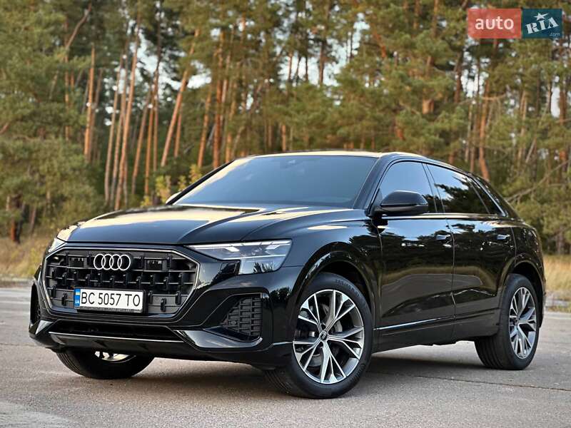 Внедорожник / Кроссовер Audi Q8 2023 в Киеве