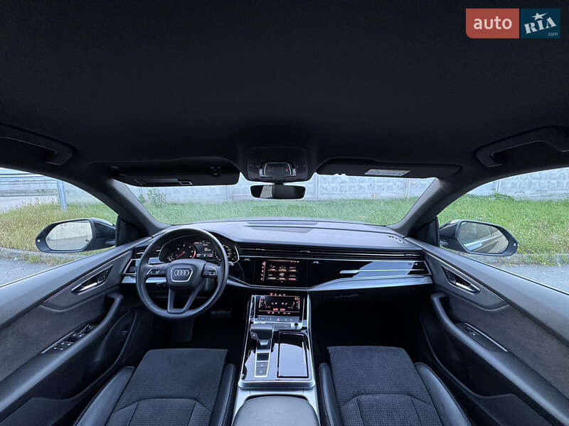 Внедорожник / Кроссовер Audi Q8 2019 в Киеве