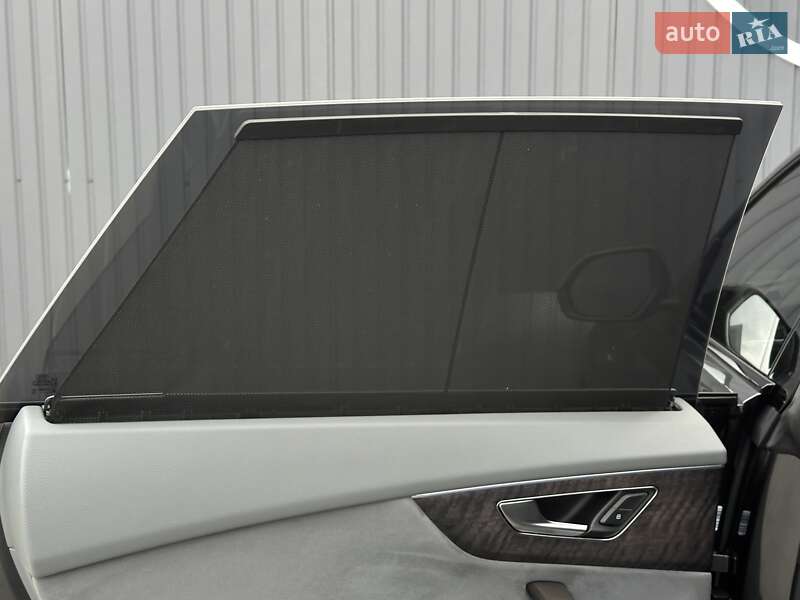 Внедорожник / Кроссовер Audi Q8 2019 в Мукачево