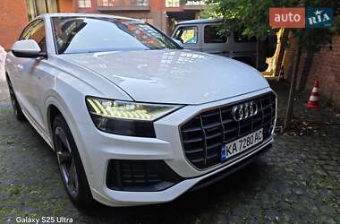 Внедорожник / Кроссовер Audi Q8 2020 в 