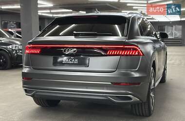 Внедорожник / Кроссовер Audi Q8 2020 в 