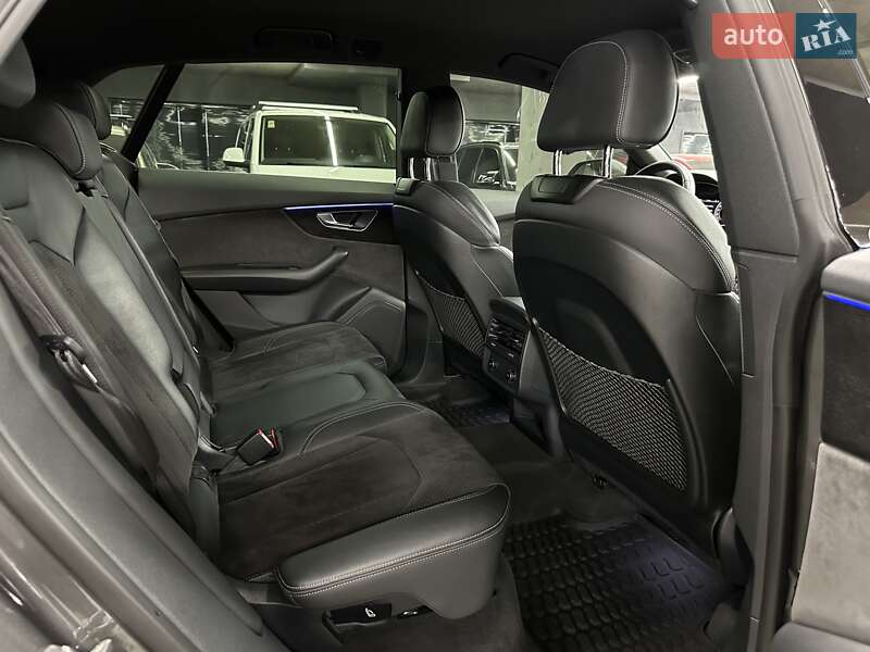 Внедорожник / Кроссовер Audi Q8 2020 в Харькове