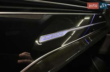 Внедорожник / Кроссовер Audi Q8 2020 в 