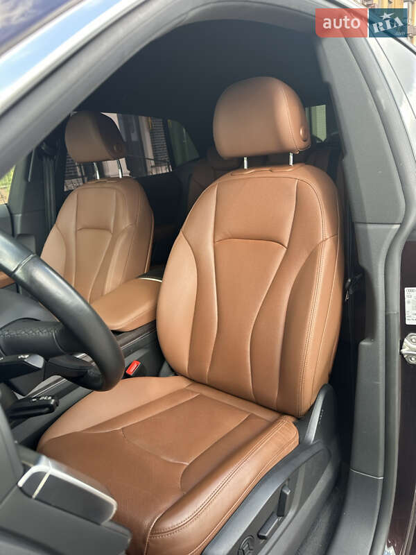 Внедорожник / Кроссовер Audi Q8 2021 в Киеве