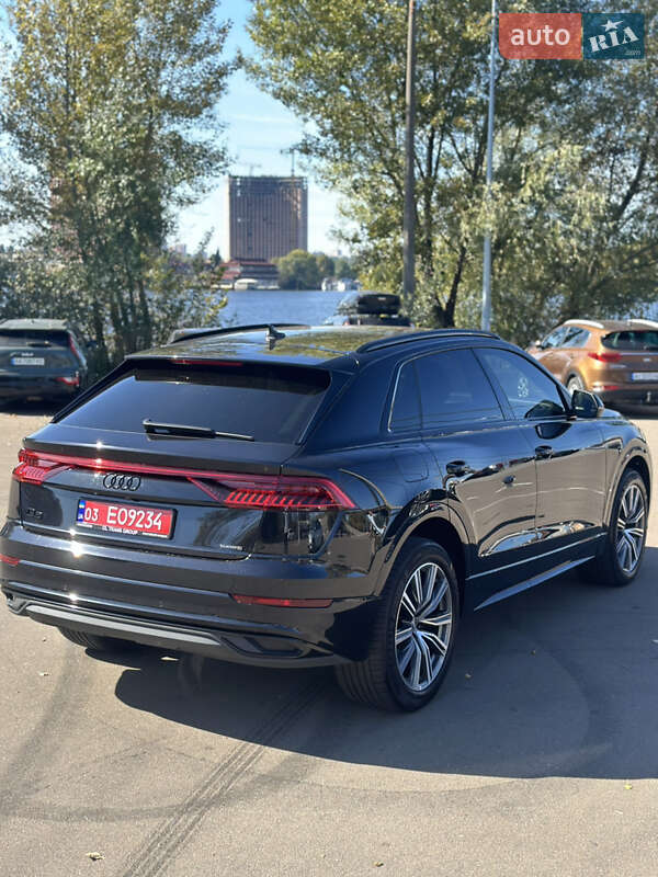 Внедорожник / Кроссовер Audi Q8 2018 в Киеве