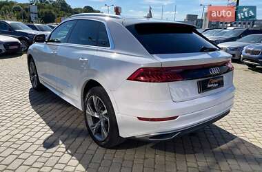 Внедорожник / Кроссовер Audi Q8 2018 в 