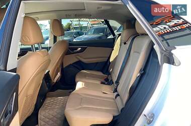 Внедорожник / Кроссовер Audi Q8 2018 в 