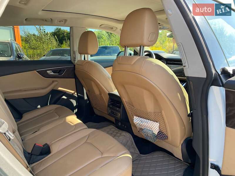 Внедорожник / Кроссовер Audi Q8 2018 в Львове