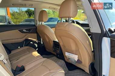Внедорожник / Кроссовер Audi Q8 2018 в 