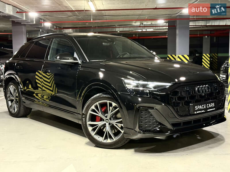 Внедорожник / Кроссовер Audi Q8 2024 в Киеве