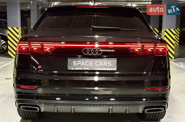 Внедорожник / Кроссовер Audi Q8 2024 в 