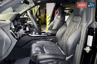 Внедорожник / Кроссовер Audi Q8 2024 в 