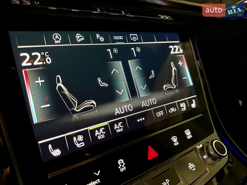 Внедорожник / Кроссовер Audi Q8 2024 в Киеве