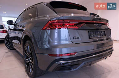 Внедорожник / Кроссовер Audi Q8 2020 в 