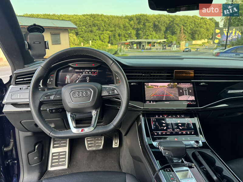 Внедорожник / Кроссовер Audi Q8 2019 в Киеве