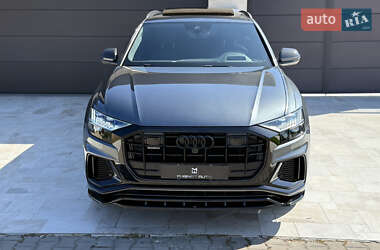 Внедорожник / Кроссовер Audi Q8 2019 в 