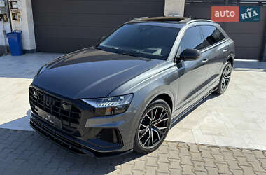 Внедорожник / Кроссовер Audi Q8 2019 в 