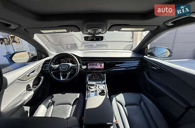Внедорожник / Кроссовер Audi Q8 2019 в 