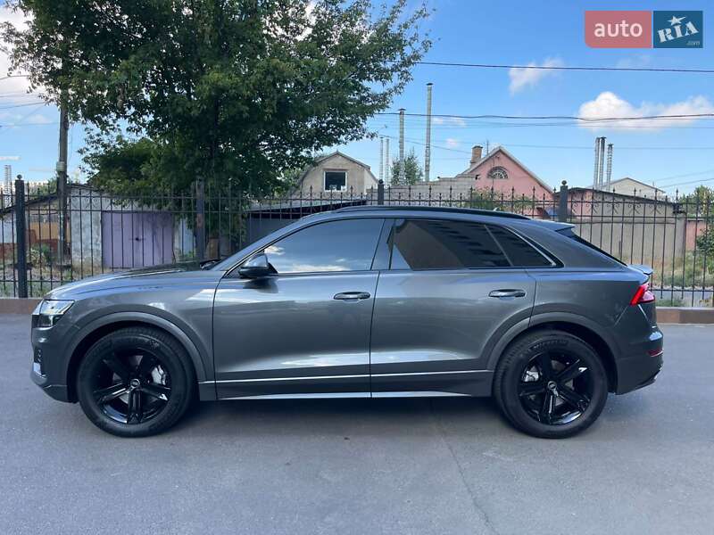 Внедорожник / Кроссовер Audi Q8 2023 в Одессе