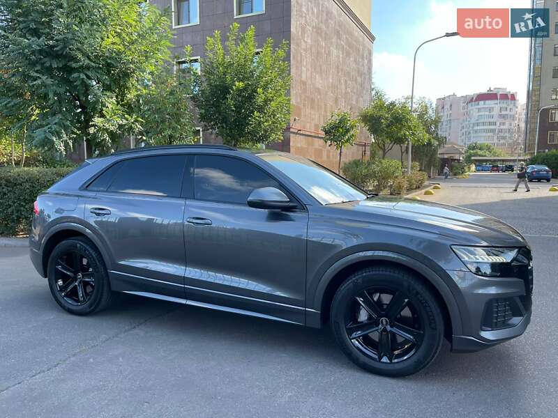 Внедорожник / Кроссовер Audi Q8 2023 в Одессе