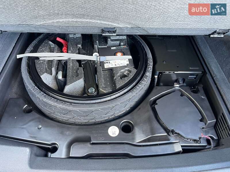 Внедорожник / Кроссовер Audi Q8 2023 в Одессе