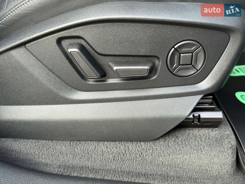 Внедорожник / Кроссовер Audi Q8 2019 в Ивано-Франковске