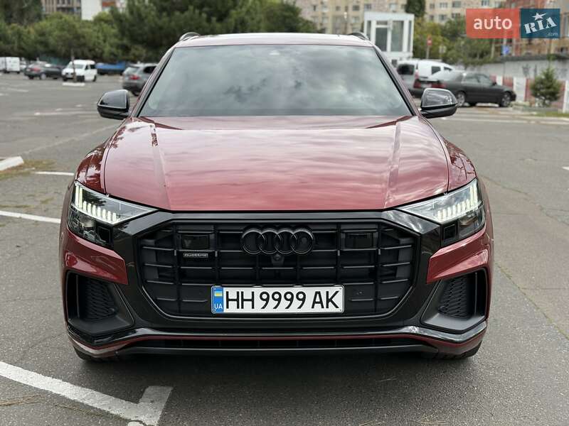 Внедорожник / Кроссовер Audi Q8 2021 в Одессе