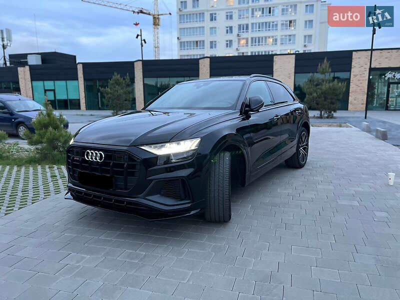 Внедорожник / Кроссовер Audi Q8 2021 в Хмельницком