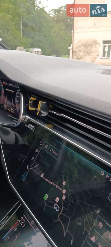 Внедорожник / Кроссовер Audi Q8 2018 в Виннице