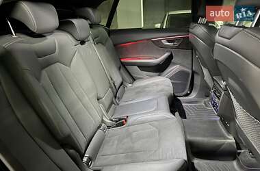 Внедорожник / Кроссовер Audi Q8 2024 в 