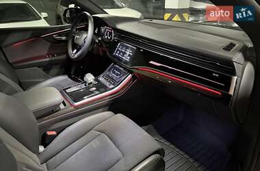 Внедорожник / Кроссовер Audi Q8 2024 в 