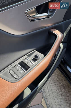 Внедорожник / Кроссовер Audi Q8 2022 в 