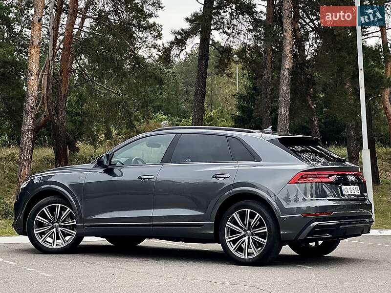 Позашляховик / Кросовер Audi Q8 2019 в Києві