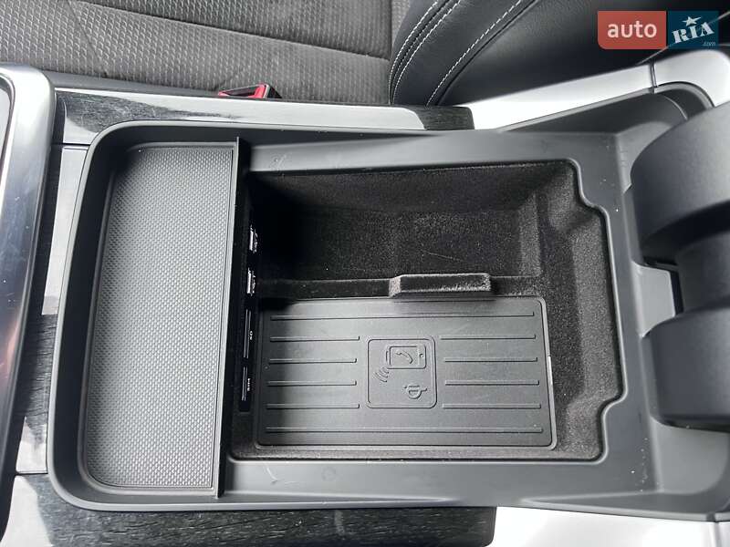 Позашляховик / Кросовер Audi Q8 2019 в Києві