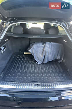 Внедорожник / Кроссовер Audi Q8 2022 в 