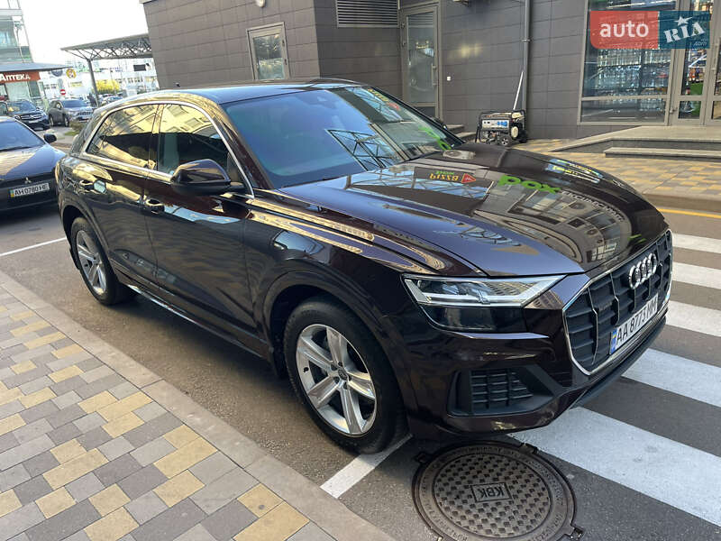 Внедорожник / Кроссовер Audi Q8 2019 в Киеве