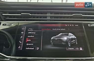Позашляховик / Кросовер Audi Q8 2018 в 