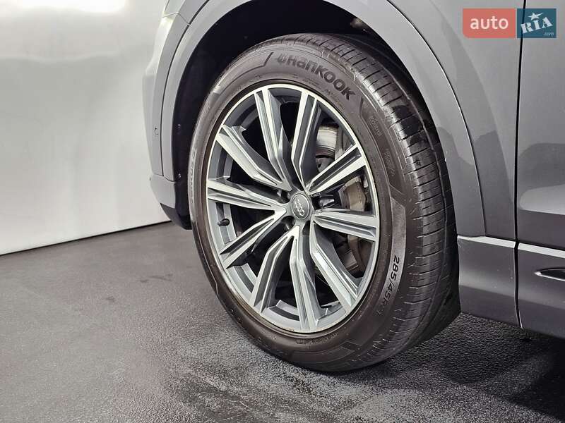 Внедорожник / Кроссовер Audi Q8 2018 в Киеве