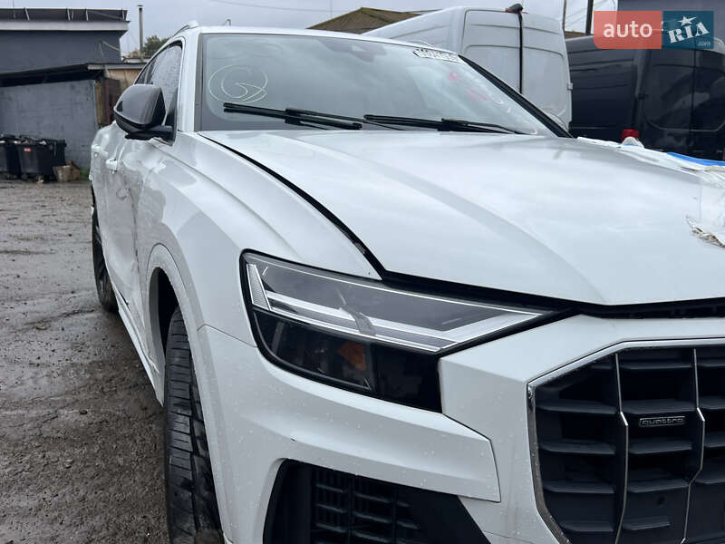 Позашляховик / Кросовер Audi Q8 2019 в Стрию