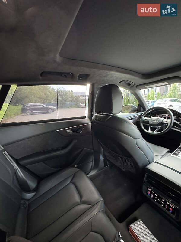 Внедорожник / Кроссовер Audi Q8 2018 в Киеве