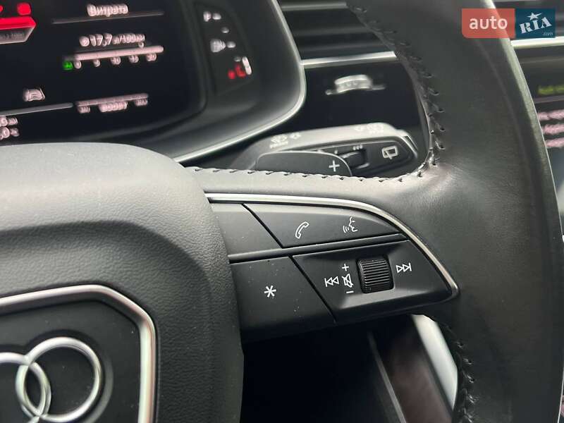 Внедорожник / Кроссовер Audi Q8 2018 в Киеве