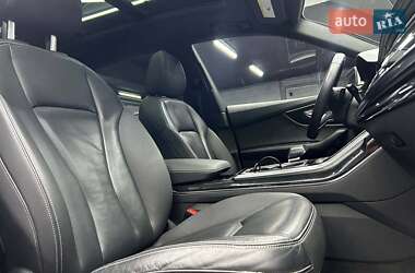 Внедорожник / Кроссовер Audi Q8 2018 в 