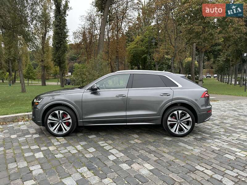 Внедорожник / Кроссовер Audi Q8 2019 в Киеве
