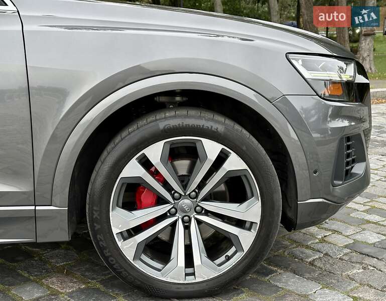Внедорожник / Кроссовер Audi Q8 2019 в Киеве
