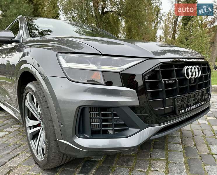 Внедорожник / Кроссовер Audi Q8 2019 в Киеве