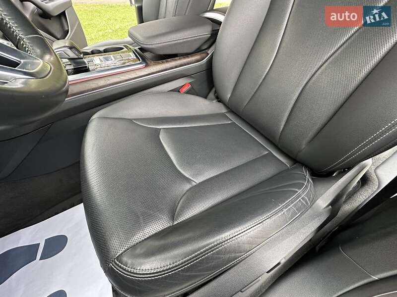 Внедорожник / Кроссовер Audi Q8 2019 в Киеве
