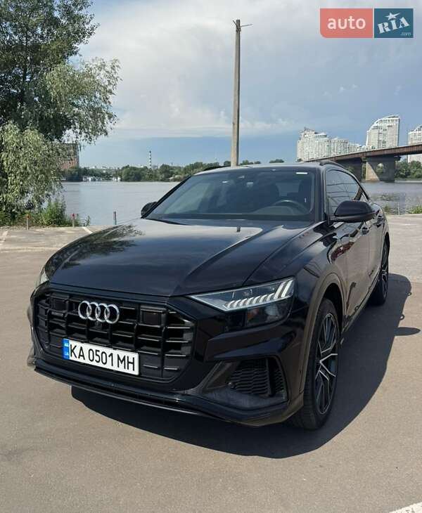 Внедорожник / Кроссовер Audi Q8 2018 в Киеве