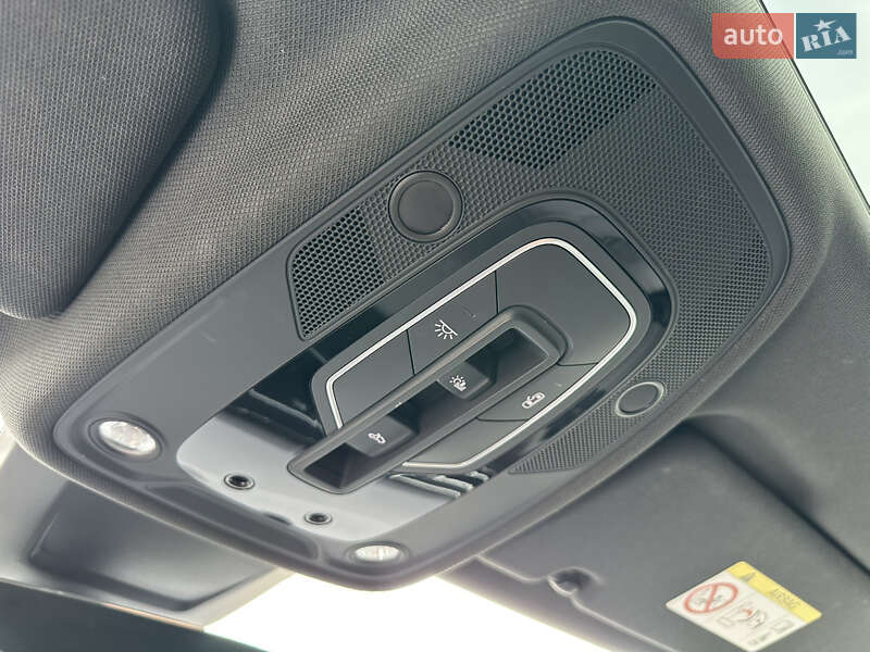 Внедорожник / Кроссовер Audi Q8 2018 в Киеве